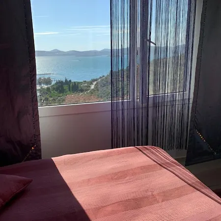 Luxury Apartment In A Secure Complex - Gorgeous Sea View - Pool - 700M To The Beach - Wifi - In Gulluk - 8Km From Bodrum Airport - Ideal For Naturelovers * Αλικαρνασσός