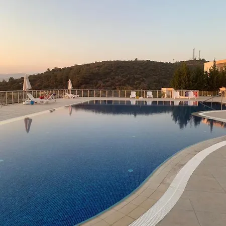 Lägenhet Luxury Apartment In A Secure Complex - Gorgeous Sea View - Pool - 700M To The Beach - Wifi - In Gulluk - 8Km From Bodrum Airport - Ideal For Naturelovers Bodrum