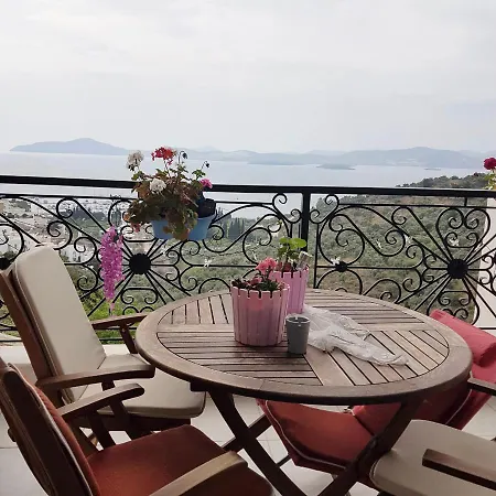 Appartement Luxury Apartment In A Secure Complex - Gorgeous Sea View - Pool - 700M To The Beach - Wifi - In Gulluk - 8Km From Bodrum Airport - Ideal For Naturelovers *